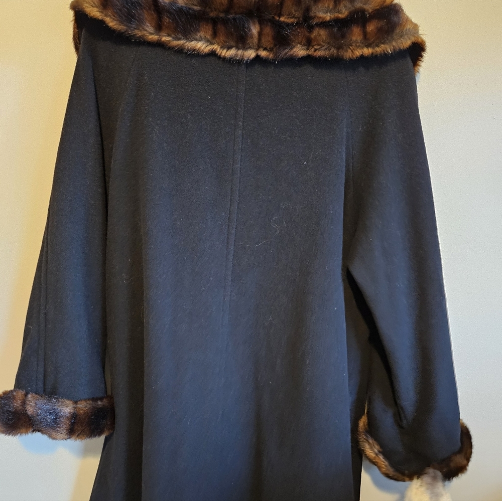 Vintage Bexleys Womens Wool Coat Faux Fur Trim. - Picture 8 of 16